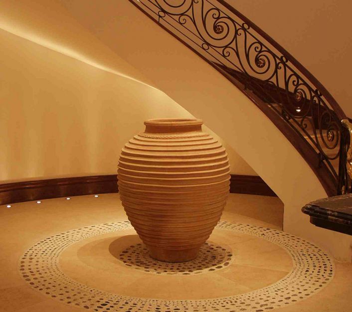 Private Lives Interior Design Portfolio -  Detail - Cretan pot set in tumbled river stone mosaic